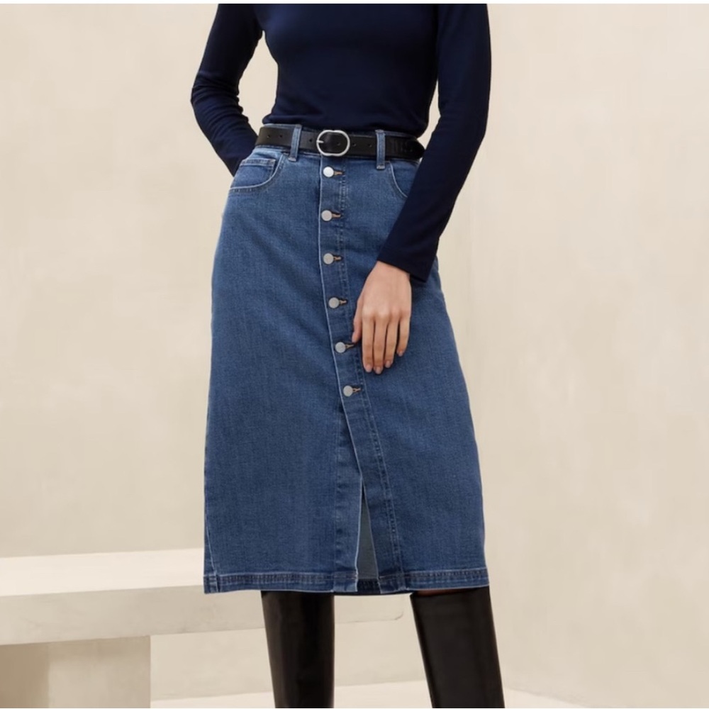 Banana Republic Denim Buttondown Skirt